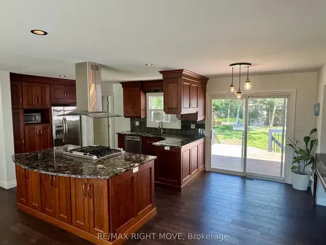 234 Oak Street Clearview ON L0M 1S0