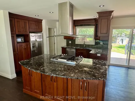 234 Oak Street Clearview ON L0M 1S0