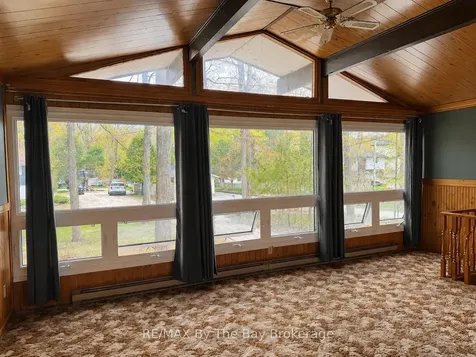 288 Knox Road E Wasaga Beach ON L9Z 2T5