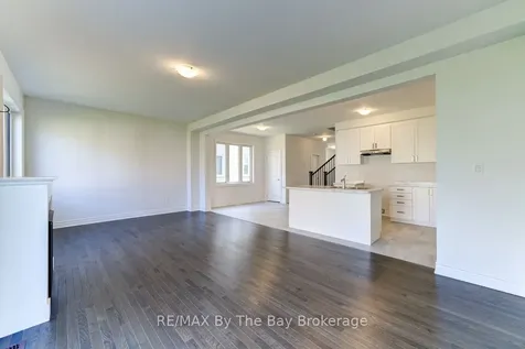 21 Lisa Street Wasaga Beach ON L9Z 1J9