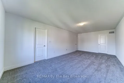 21 Lisa Street Wasaga Beach ON L9Z 1J9