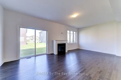 21 Lisa Street Wasaga Beach ON L9Z 1J9