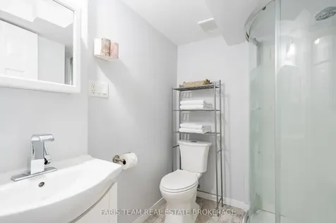 47 Bibby Court Barrie ON L4N 8T4