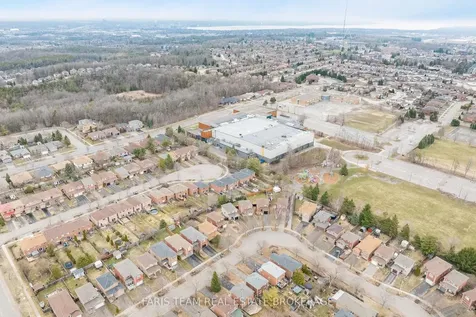 47 Bibby Court Barrie ON L4N 8T4