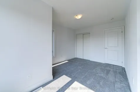 39 Lisa Street Wasaga Beach ON L9Z 1J9