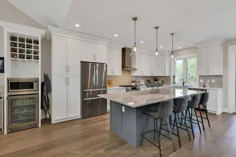 131 Glenlake Boulevard Collingwood ON L9Y 0X2