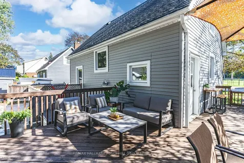 10 Holgate Street Barrie ON L4N 2T5