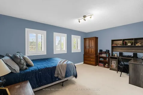 87 Cityview Circle Barrie ON L4N 7V1