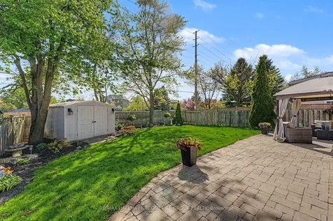 87 Cityview Circle Barrie ON L4N 7V1