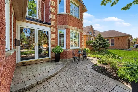 87 Cityview Circle Barrie ON L4N 7V1