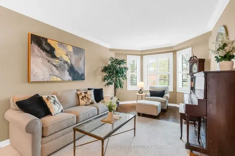 87 Cityview Circle Barrie ON L4N 7V1