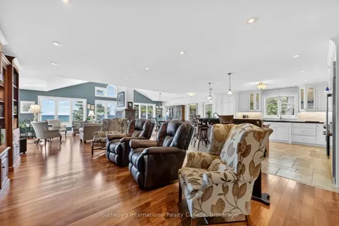 1036 River Road E Wasaga Beach ON L9Z 2P7