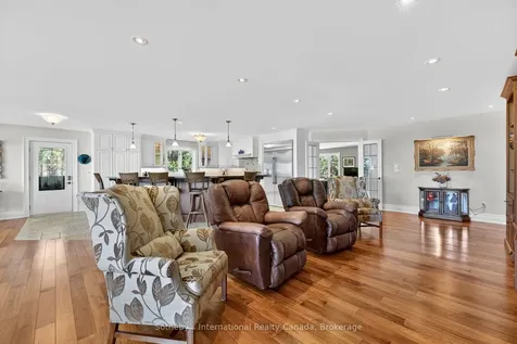1036 River Road E Wasaga Beach ON L9Z 2P7