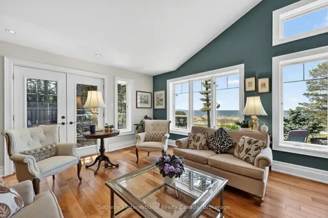 1036 River Road E Wasaga Beach ON L9Z 2P7