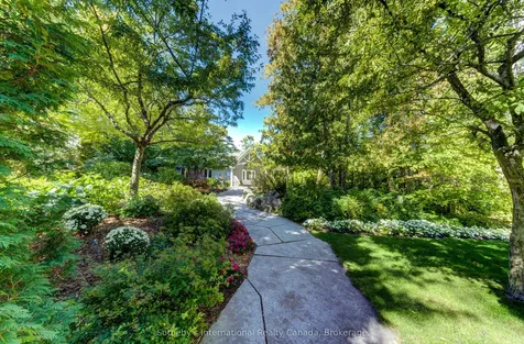 1036 River Road E Wasaga Beach ON L9Z 2P7