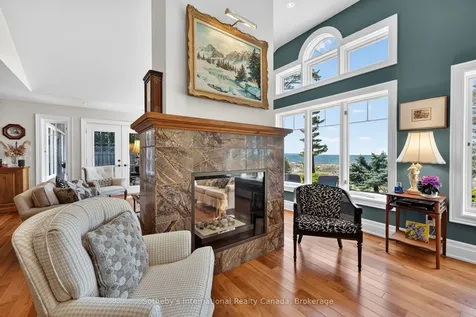 1036 River Road E Wasaga Beach ON L9Z 2P7