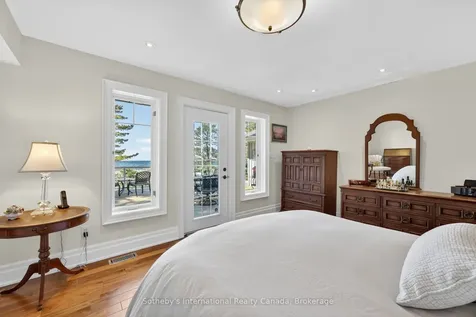 1036 River Road E Wasaga Beach ON L9Z 2P7