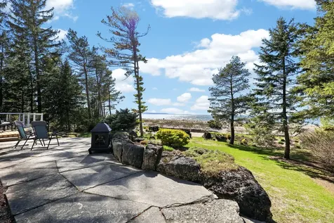 1036 River Road E Wasaga Beach ON L9Z 2P7