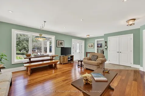 1036 River Road E Wasaga Beach ON L9Z 2P7