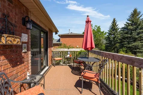 35 Golden Eagle Way Barrie ON L4M 6P6