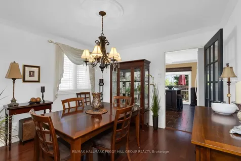 35 Golden Eagle Way Barrie ON L4M 6P6