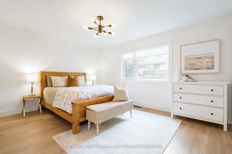12 Oren Boulevard Barrie ON L4N 4M1