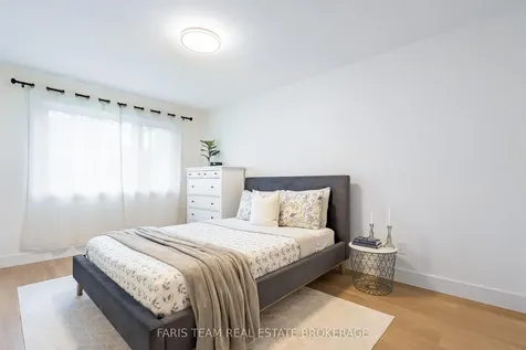 12 Oren Boulevard Barrie ON L4N 4M1