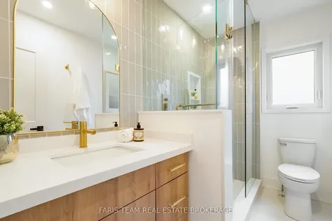 12 Oren Boulevard Barrie ON L4N 4M1