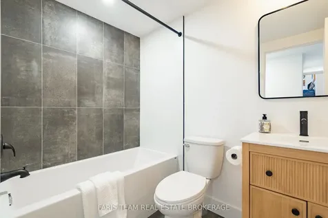12 Oren Boulevard Barrie ON L4N 4M1