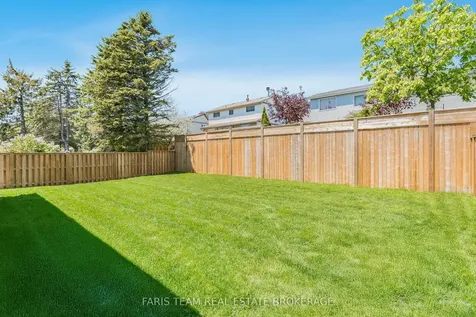 12 Oren Boulevard Barrie ON L4N 4M1