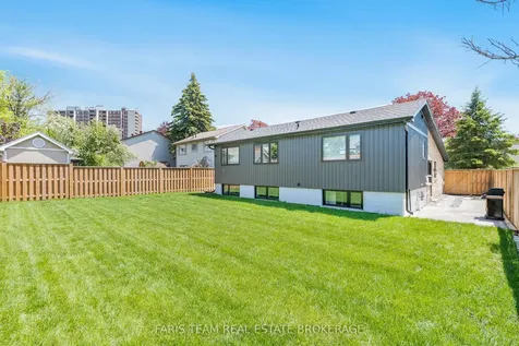 12 Oren Boulevard Barrie ON L4N 4M1