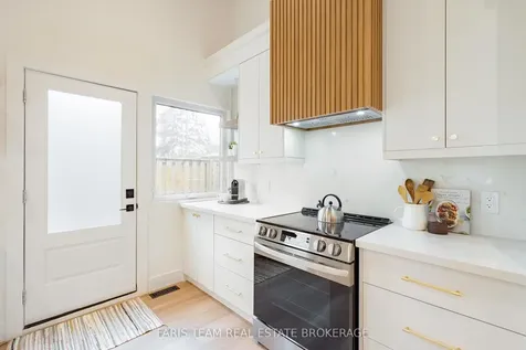 12 Oren Boulevard Barrie ON L4N 4M1