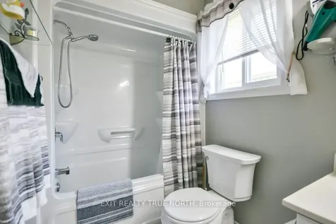 32 Graham Street Springwater ON L0L 1P0