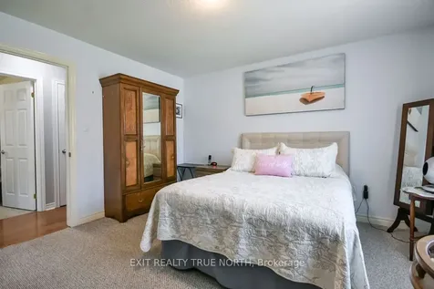 32 Graham Street Springwater ON L0L 1P0
