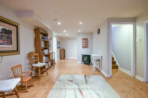 32 Graham Street Springwater ON L0L 1P0