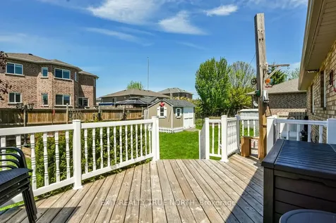 32 Graham Street Springwater ON L0L 1P0