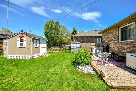 32 Graham Street Springwater ON L0L 1P0