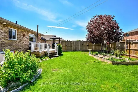 32 Graham Street Springwater ON L0L 1P0