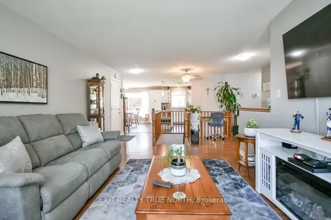 32 Graham Street Springwater ON L0L 1P0