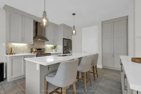 20 Westminster Circle Barrie ON L4M 0A3