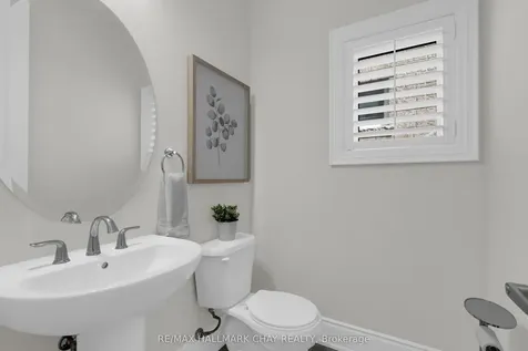 20 Westminster Circle Barrie ON L4M 0A3