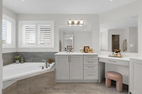 20 Westminster Circle Barrie ON L4M 0A3
