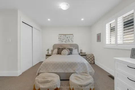 20 Westminster Circle Barrie ON L4M 0A3