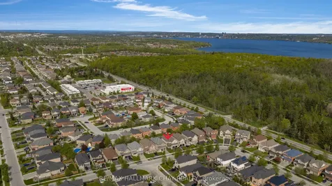 20 Westminster Circle Barrie ON L4M 0A3