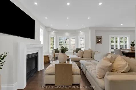 20 Westminster Circle Barrie ON L4M 0A3