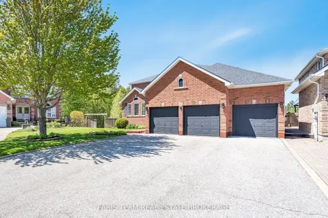 11 Berry Court Barrie ON L4N 0J6