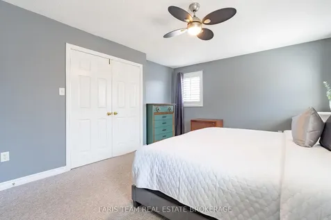 11 Berry Court Barrie ON L4N 0J6