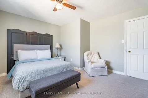11 Berry Court Barrie ON L4N 0J6