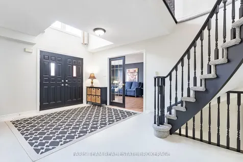 11 Berry Court Barrie ON L4N 0J6