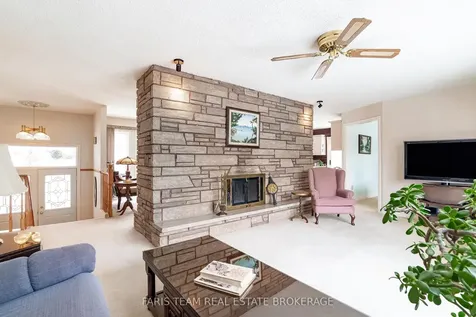 21 Pooles Road Springwater ON L9X 0P5